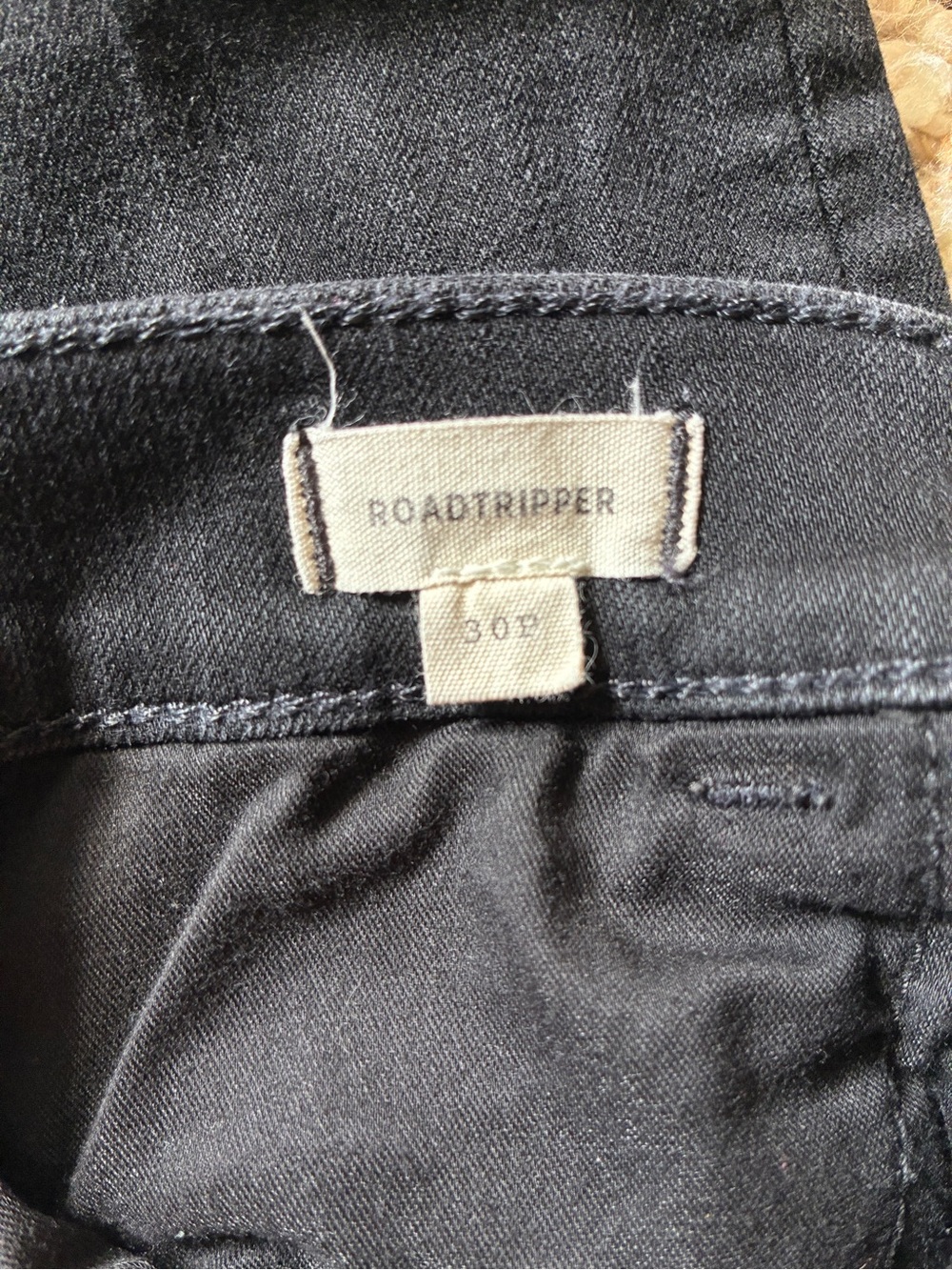 Madewell Roadtripper Black Skinny Jeans (30P) - Picture 3 of 6